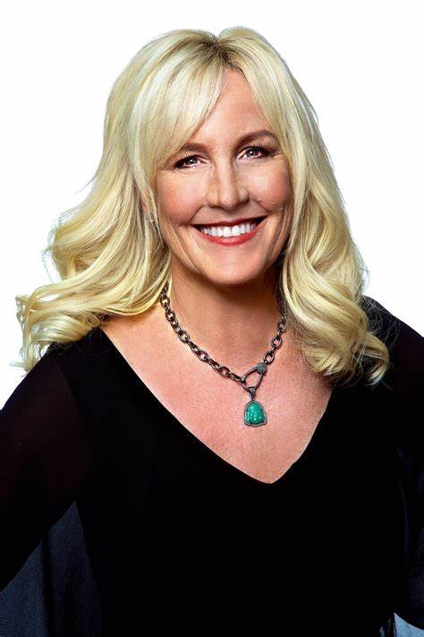 Erin Brockovich: Whats in Our Drinking Water?