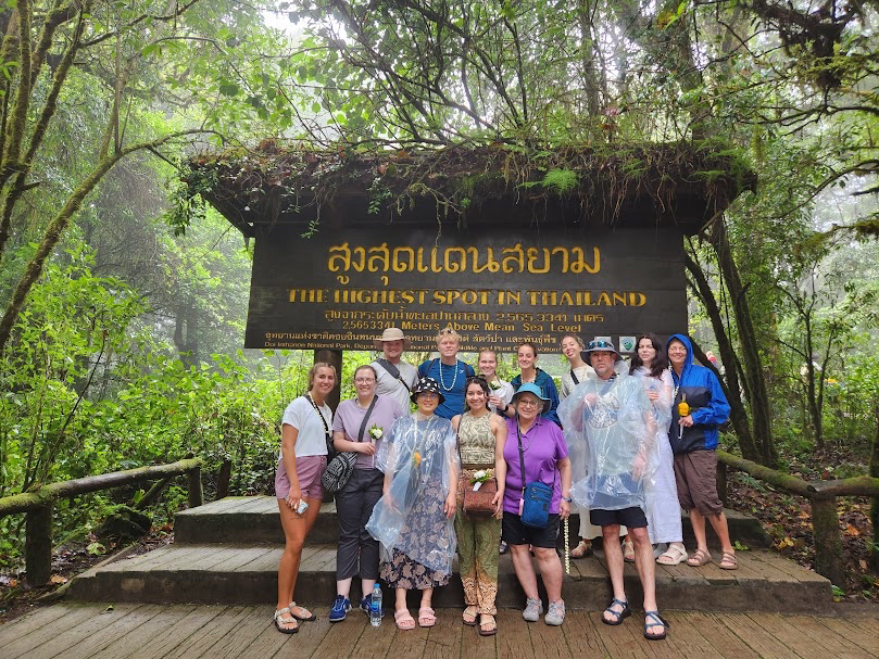 Students tour Thailand